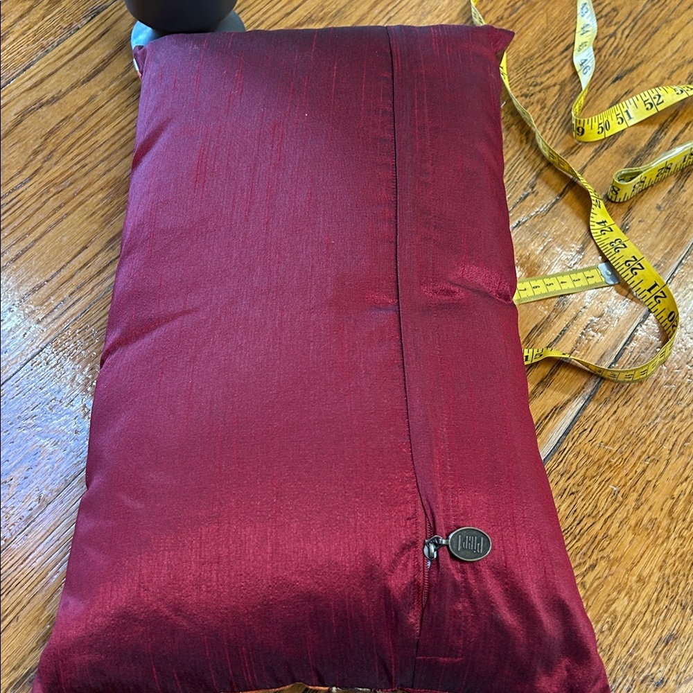 Pier 1 lumbar pillow and cover. ZIP opening on back. Polyfil pillow included. - Picture 6 of 8